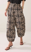 Load image into Gallery viewer, Summum Harem Trousers