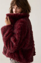 Load image into Gallery viewer, Summum Burgundy Faux Fur