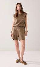 Load image into Gallery viewer, Summum Scuba Shorts Dark Clay