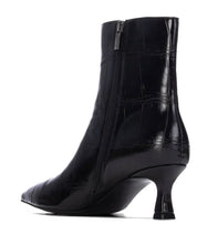 Load image into Gallery viewer, Black Ankle Boots