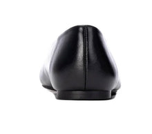 Load image into Gallery viewer, Pointed Ballerina Pumps Black