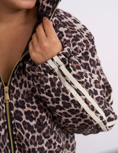 Load image into Gallery viewer, Quinn Beige Zip Up