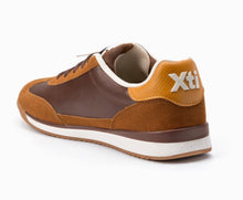 Load image into Gallery viewer, Camel Trainer