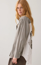 Load image into Gallery viewer, Summum Big Flower Blouse