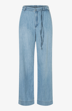 Load image into Gallery viewer, More & More Denim Wide Leg