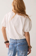 Load image into Gallery viewer, Summum White Zip Top
