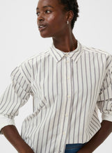 Load image into Gallery viewer, Part Two SavannaPW Blouse Fig Stripe
