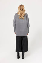 Load image into Gallery viewer, Feria Grey Short Jacket

