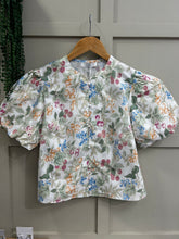 Load image into Gallery viewer, Amelia floral blouse
