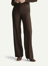 Load image into Gallery viewer, Para Mi Mira Twill Trouser in Brown
