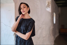 Load image into Gallery viewer, Feria Black Dress
