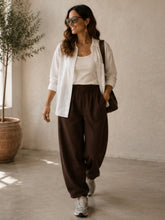 Load image into Gallery viewer, Mary Chocolate Barrel Jean
