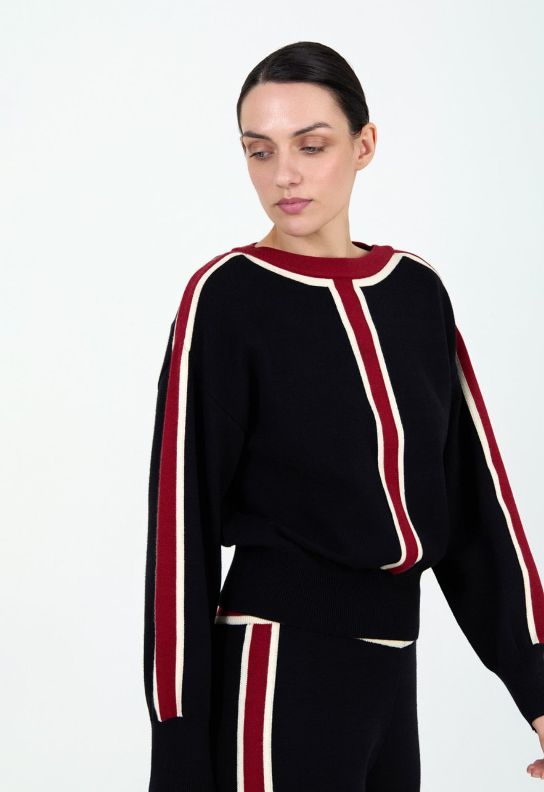 Skatie Knit Red Trim