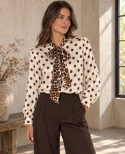 Load image into Gallery viewer, This Girl AW2604-007 Blouse
