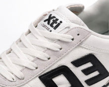 Load image into Gallery viewer, White/Black Trainer
