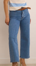 Load image into Gallery viewer, Amelia Ankle Grazer Jeans
