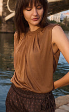 Load image into Gallery viewer, Yaya Sleeveless Twist Top
