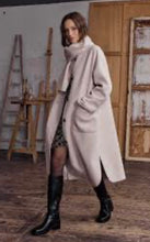 Load image into Gallery viewer, Faye Genial D Ecru Coat
