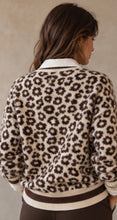 Load image into Gallery viewer, Willow Leopard Knit with Collar
