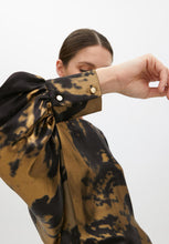 Load image into Gallery viewer, Maggie Black/Gold Blouse
