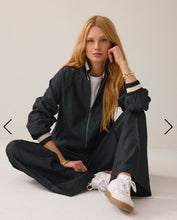 Load image into Gallery viewer, Summum Glitter Bomber
