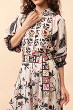 Load image into Gallery viewer, Emily Alisha Blouse Ivory
