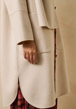 Load image into Gallery viewer, Faye Genial D Ecru Coat
