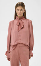 Load image into Gallery viewer, InWear GracieIW  Blouse Withered Rose
