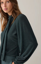 Load image into Gallery viewer, Summum Lurex top with bow
