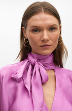 Load image into Gallery viewer, Maggie Pink Blouse
