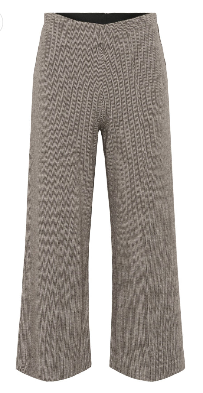 Part Two IllsanPW Garnache Herringbone