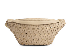 Load image into Gallery viewer, Depeche Studded Bumbag 16544
