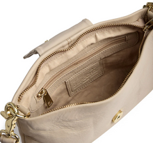Load image into Gallery viewer, Depeche 16542 Clutch Soft Sand

