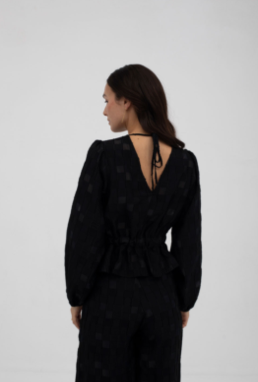 Mus Black Top