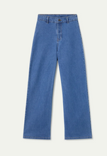 Load image into Gallery viewer, Clara Heart Jeans
