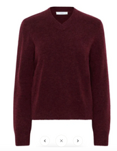 Load image into Gallery viewer, InWear Guni V Neck Cabernet
