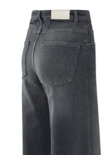 Load image into Gallery viewer, Yasmine Grey  Loose fit jeans with high waist and wide legs (L32) (Copy)
