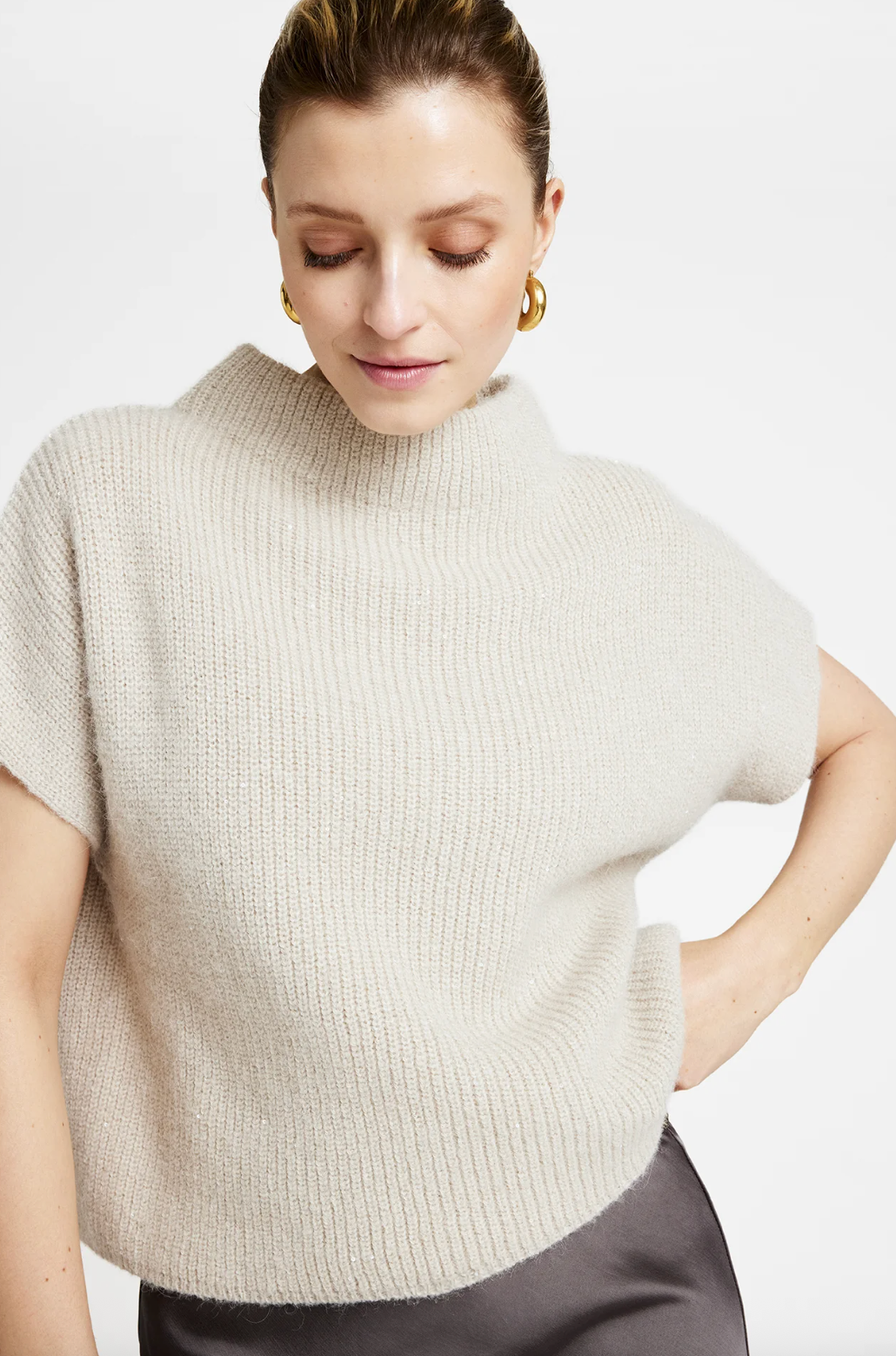 Gina Coya Knit Cape