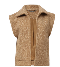 Load image into Gallery viewer, Sadie 25551 CAMEL GILET
