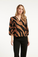 Load image into Gallery viewer, Sadie 25558 Top
