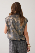 Load image into Gallery viewer, Summum Checked foiled gilet

