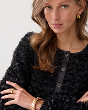 Load image into Gallery viewer, Summum Fluffy Flower Jacket
