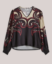 Load image into Gallery viewer, Summum Printed V Neck
