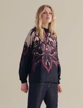 Load image into Gallery viewer, Summum Printed High Neck Top
