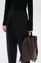 Load image into Gallery viewer, InWear ZellaIW Barrel Pant in Black
