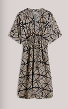 Load image into Gallery viewer, Summum Print Maxi

