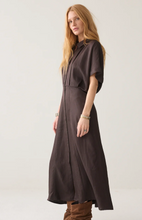 Load image into Gallery viewer, Summum Chocolate Dress
