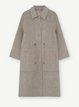 Load image into Gallery viewer, Gustav Nathea Coat Cream

