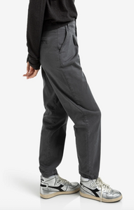 Yasmine Oyster Trousers with pleats and chino pockets