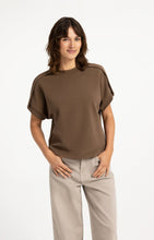 Load image into Gallery viewer, Sleeveless sweatshirt with pleated shoulder detail - Type: lookbook
